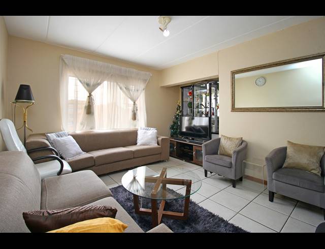 2 BEDROOM APARTMENT FOR SALE IN FAIRLAND